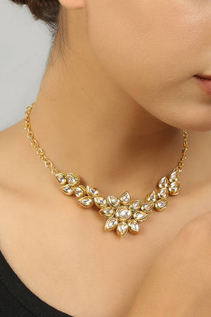 Golden Floral Kundan Alloy Necklace