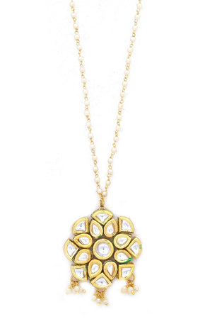 Golden White Gold Tone Kundan Alloy Necklace