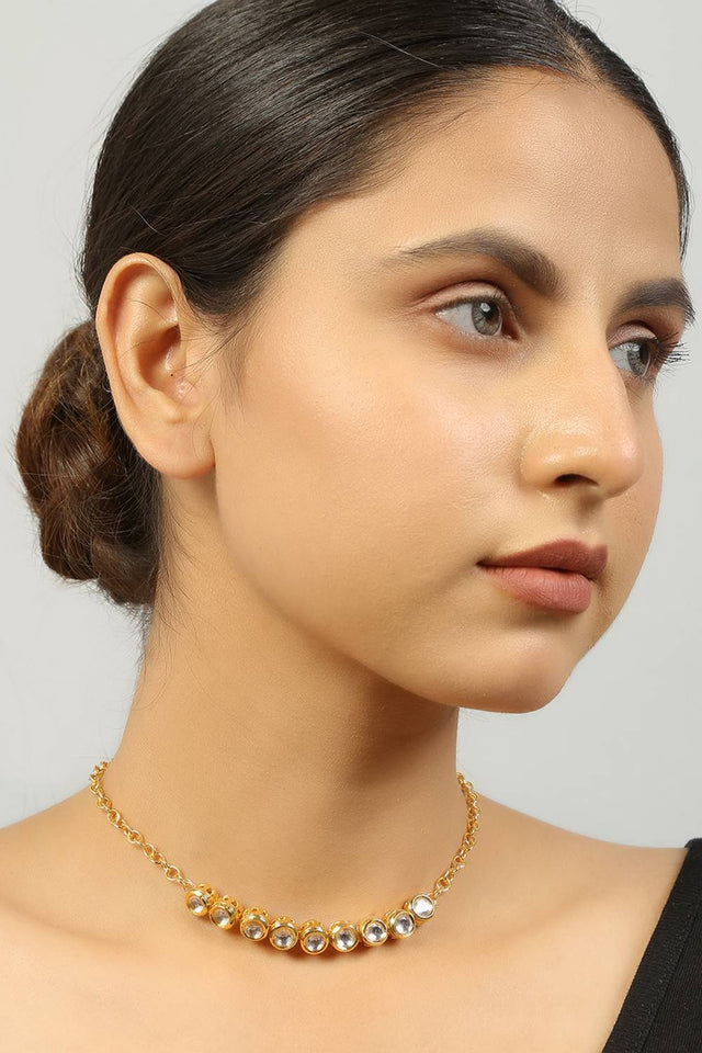 Golden Sleek Kundan Alloy Necklace