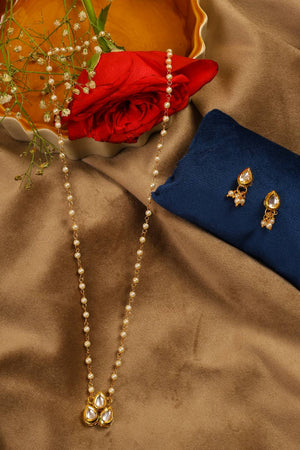 Golden Tear Drop Kundan Alloy Necklace With Pearls