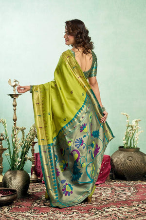 Green Paithani Peacock Woven Silk Blend Saree (HT1605)