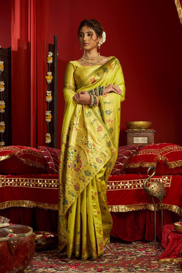 Green Paithani Floral Woven Silk Blend Saree (HT1701)