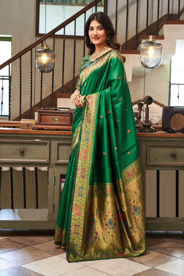 Green Paithani Peacock Woven Silk Blend Saree (HT1712)