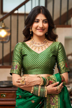 Green Paithani Peacock Woven Silk Blend Saree (HT1712)