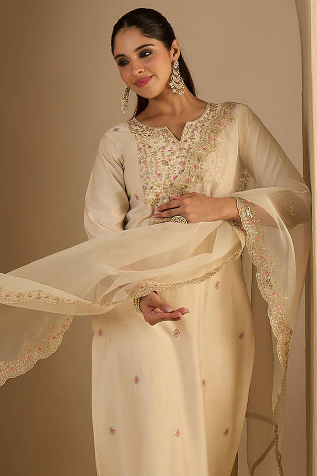Off White Embroidered Liva Kurti Pant Set (IDKH1OW11966)