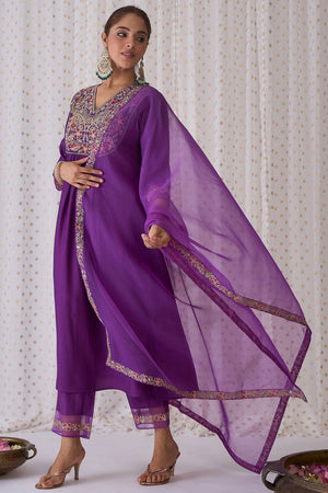 Violet Embroidered Liva Kurti Pant Set (IDKH1PR6105)