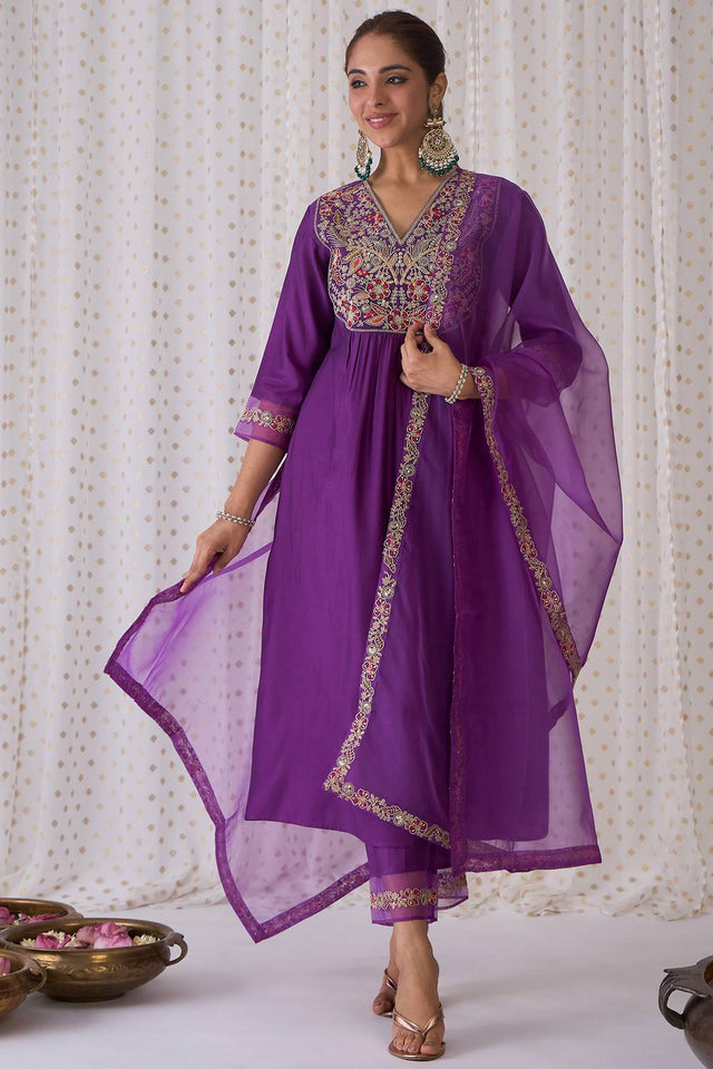 Violet Embroidered Liva Kurti Pant Set (IDKH1PR6105)