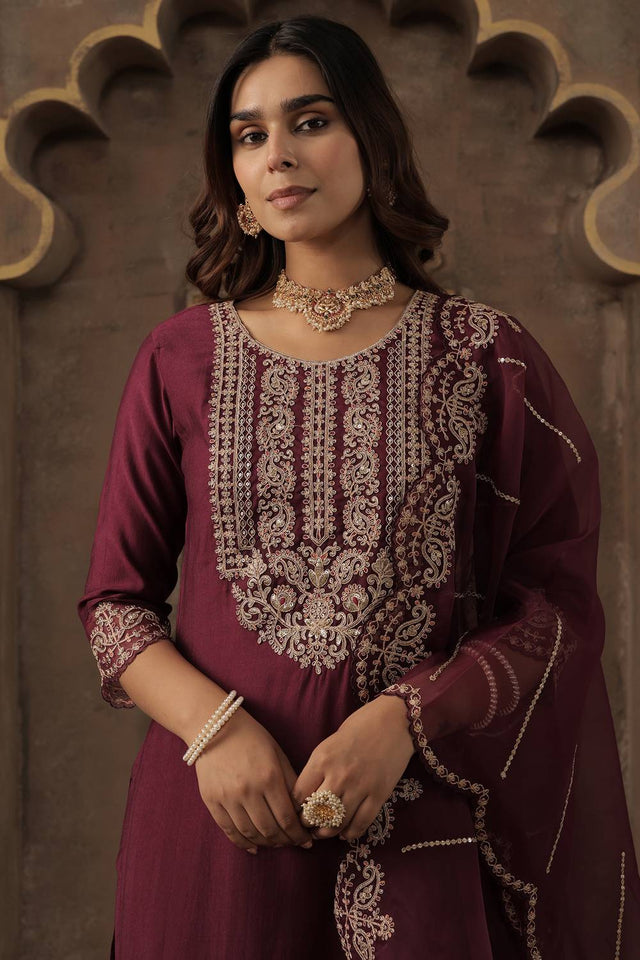 Maroon Embroidered Liva Kurti Pant Set (IDKH1WN12198)