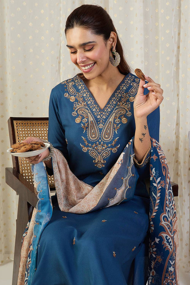 Blue Embroidered Rayon Kurti Pant Set (IDKH5BL12091)