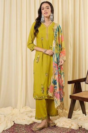 Green Embroidered Rayon Kurti Pant Set (IDKH5GN12392)