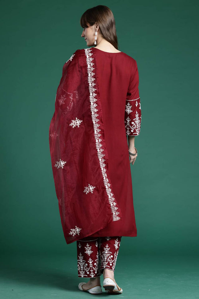 Maroon Floral Embroidered Rayon Kurti Pant Set (IDKH5MR10309)