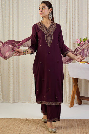Maroon Floral Embroidered Rayon Kurti Pant Set (IDKH5MR12403)