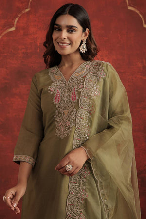 Green Embroidered Silk Blend Kurti Pant Set (IDKH9GN11469)