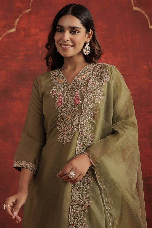 Green Embroidered Silk Blend Kurti Pant Set (IDKH9GN11469)