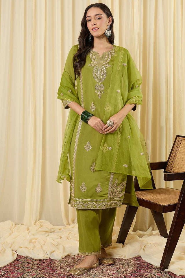 Green Embroidered Silk Blend Kurti Pant Set (IDKH9GN12423)