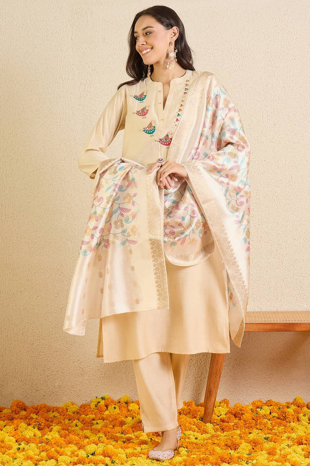 Off White Embroidered Silk Blend Kurti Pant Set (IDKH9OW12200)