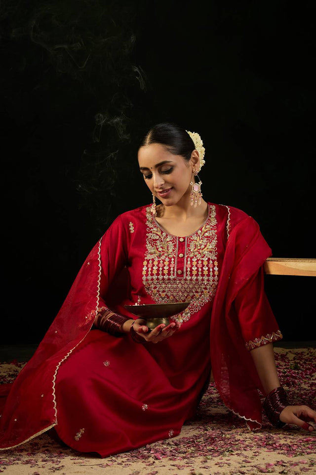 Red Floral Embroidered Liva Kurti Pant Set (IDKH9RD9488)