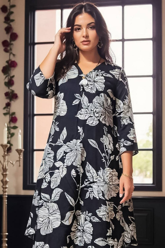 Black Floral Printed Cotton Kurti Pant Set (IDKS0BK11142)