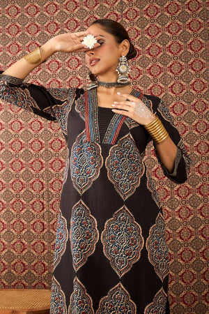 Black Printed Cotton Kurti Pant Set (IDKS0BK11281)