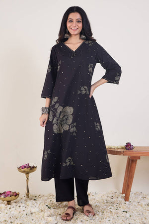 Black Floral Printed Cotton Kurti Pant Set (IDKS0BK11809)