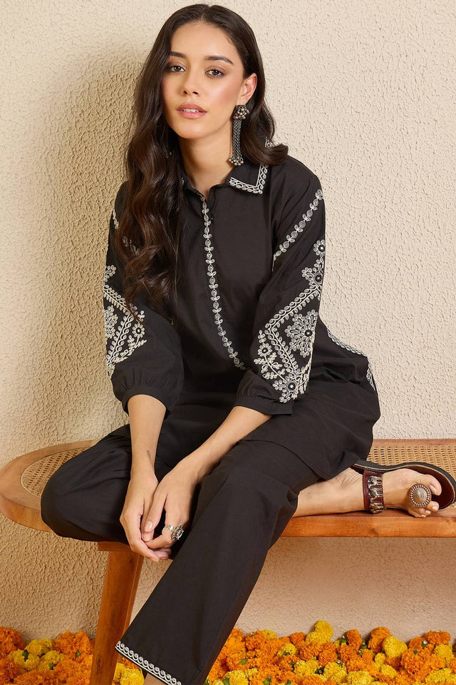 Black Floral Embroidered Cotton Kurti Pant Set (IDKS0BK11839)