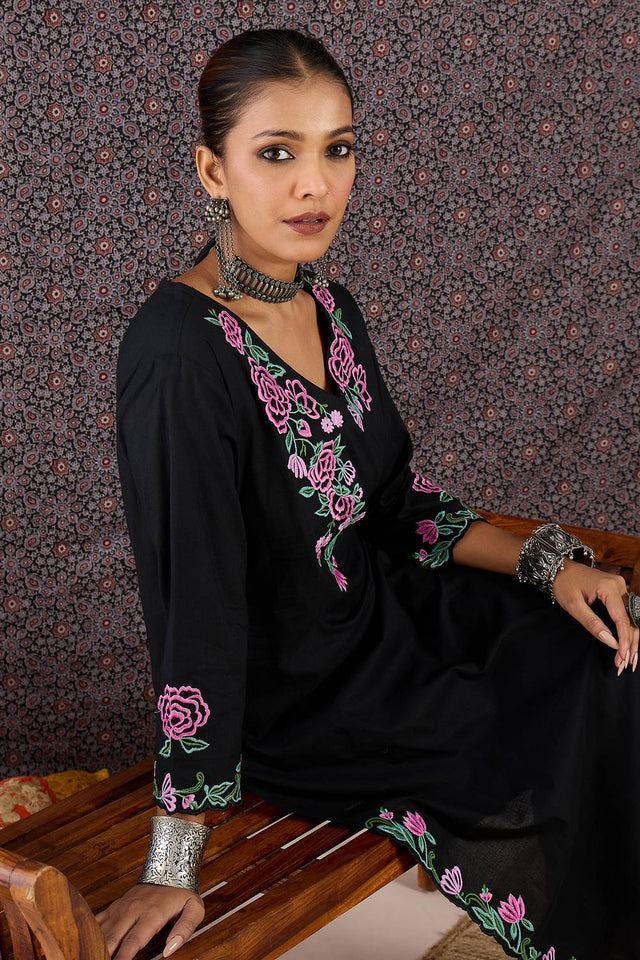 Black Embroidered Cotton Kurti Pant Set (IDKS0BK11940)