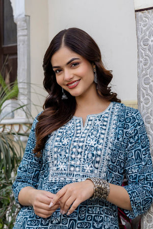 Blue Floral Printed Cotton Kurti Pant Set (IDKS0BL11621)