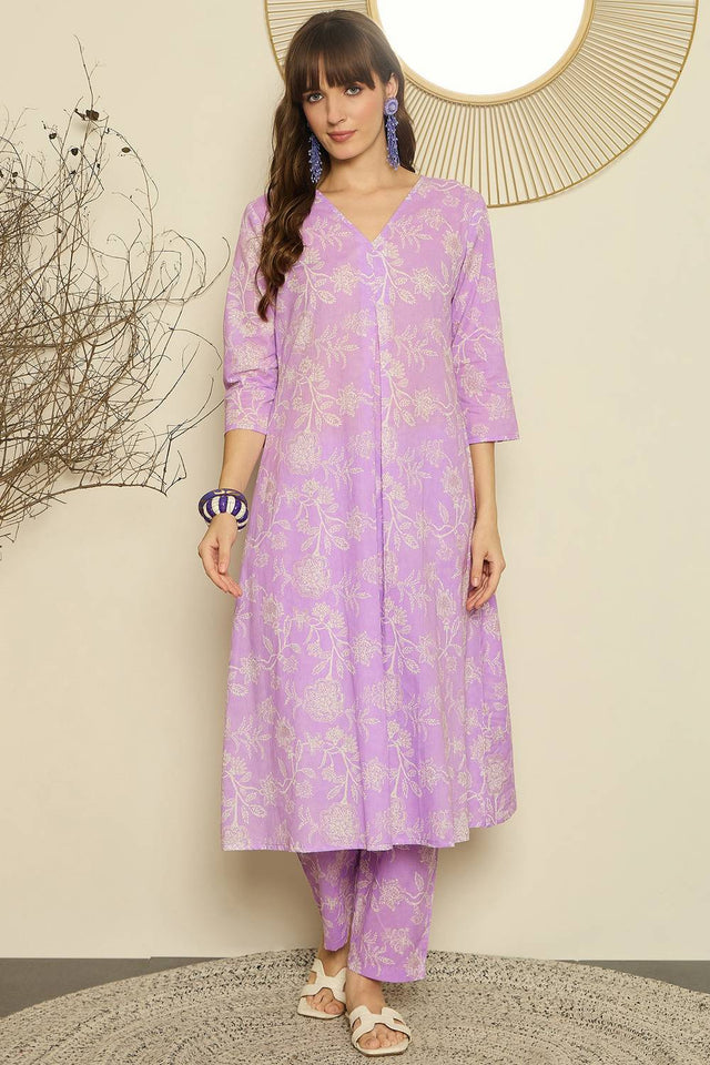 Lavender Floral Printed Cotton Kurti Pant Set (IDKS0LV11879)