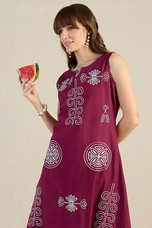 Maroon Embroidered Cotton Kurti Pant Set (IDKS0MR11261)