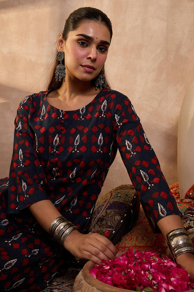 Navy Blue Printed Cotton Kurti Pant Set (IDKS0NB11884)
