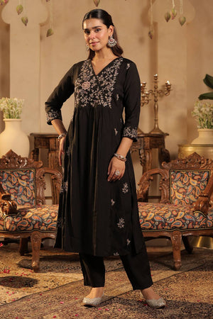 Black Floral Embroidered Silk Blend Kurti Pant Set (IDKS9BK12125)
