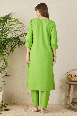 Green Solid Cotton Blend Kurti Pant Set (IDKS9GN11638)