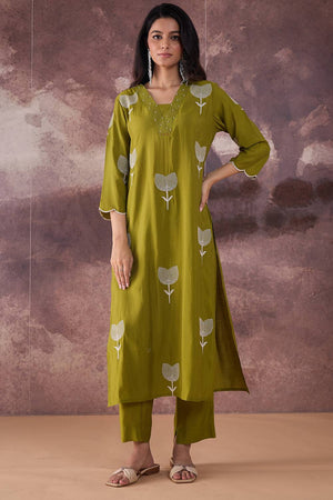 Green Embroidered Silk Blend Kurti Pant Set (IDKS9GN12011)