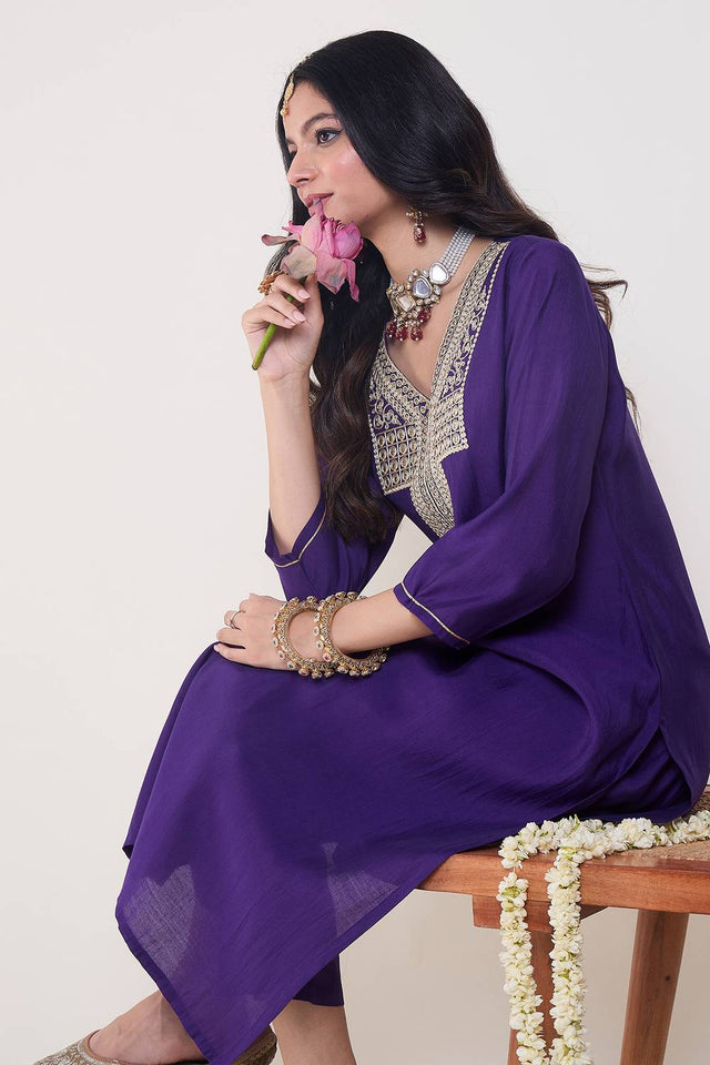 Violet Embroidered Silk Blend Kurti Pant Set (IDKS9PR12324)