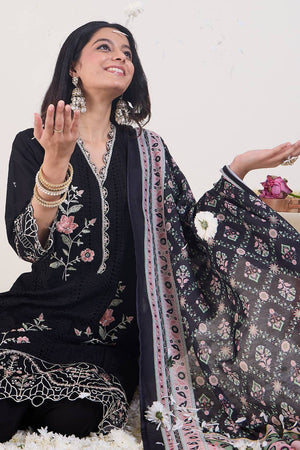 Black Embroidered Cotton Kurti Pant Set (IDST0KH122)