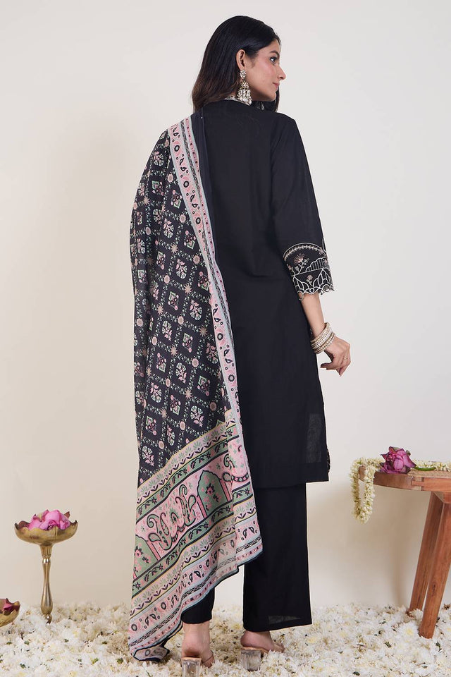 Black Embroidered Cotton Kurti Pant Set (IDST0KH122)