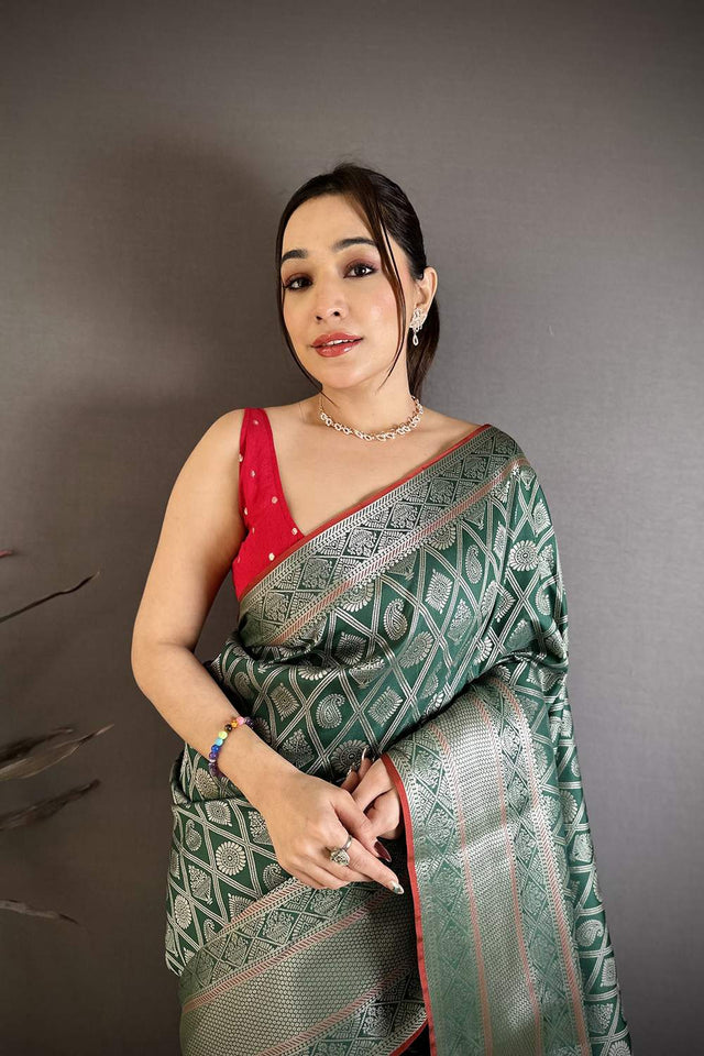 Green Kanjivaram Woven Banarasi Silk Saree (JK13104)