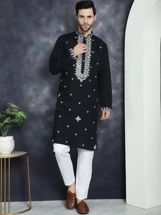 Men's Black Embroidered Kurta