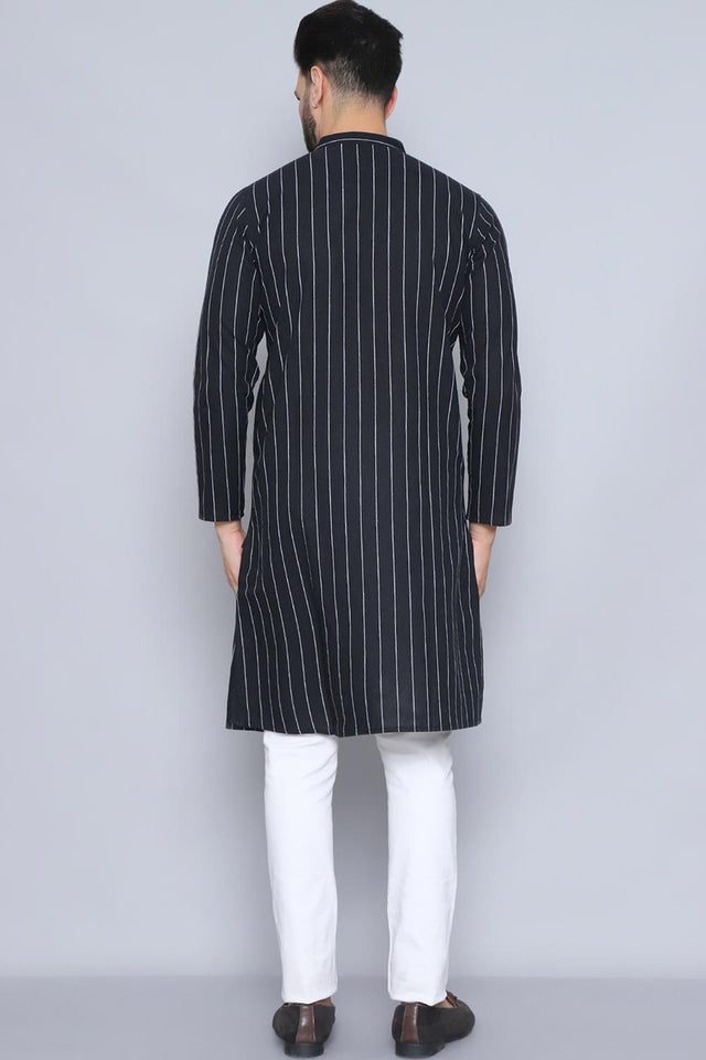 Men's Black Cotton Solid Long Kurta