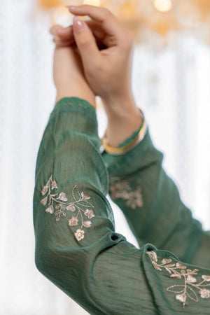 Green Floral Embroidered Chanderi Kurti Pant Set (MV-646)