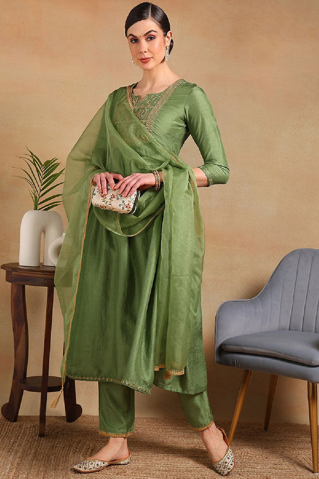 Green Silk Blend Solid Yoke Design Flared Empire Anarkali Suit Set