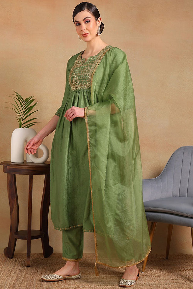 Green Silk Blend Solid Yoke Design Flared Empire Anarkali Suit Set