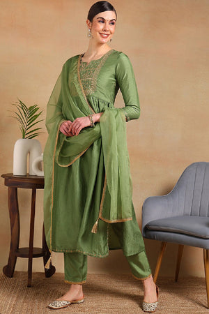 Green Silk Blend Solid Yoke Design Flared Empire Anarkali Suit Set