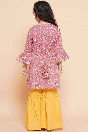Girl's Pink Floral Printed Cotton Kurta Set