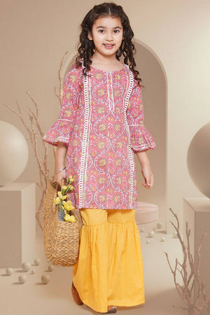 Girl's Pink Floral Printed Cotton Kurta Set