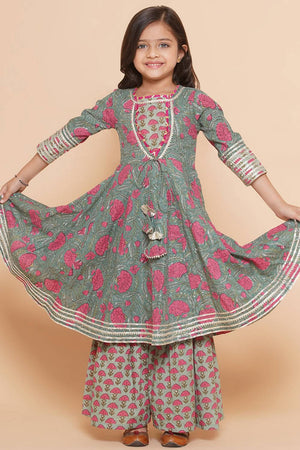 Girl's Green Floral Printed Cotton Kurta Set