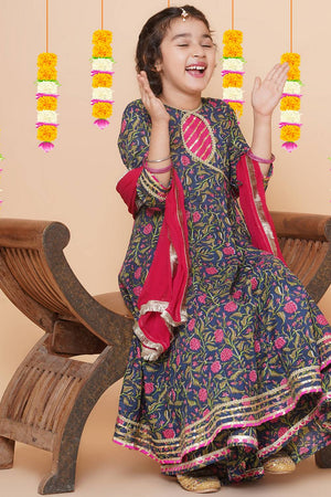 Girl's Blue Floral Printed Cotton Kurta Set