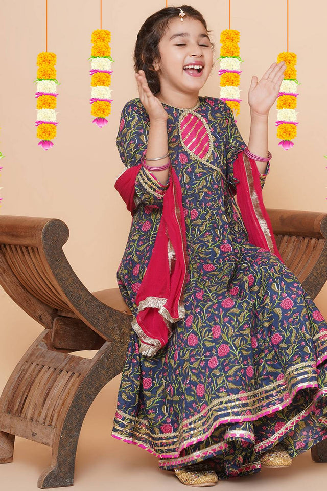 Girl's Blue Floral Printed Cotton Kurta Set