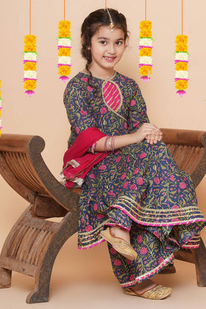 Girl's Blue Floral Printed Cotton Kurta Set