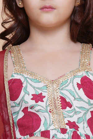 Girl's White Floral Printed Cotton Kurta Set